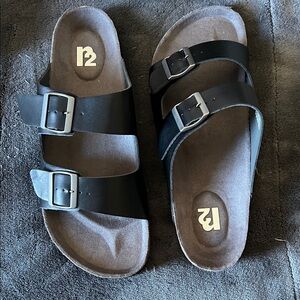 R2 Black Arizona Style Sandals